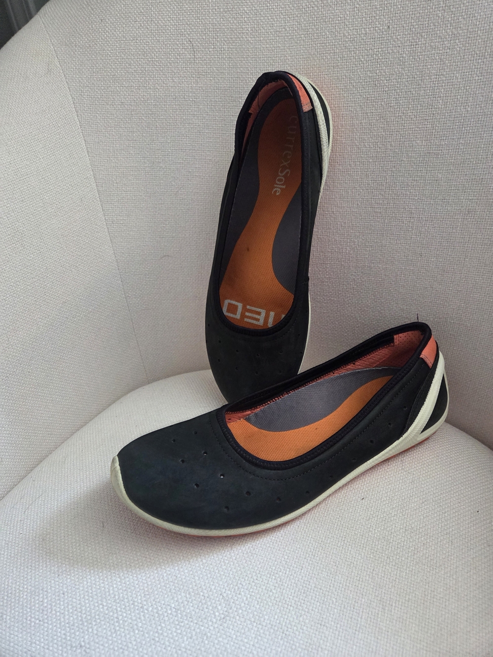 Ecco Black Flats with Coral Accent and Orange Insole